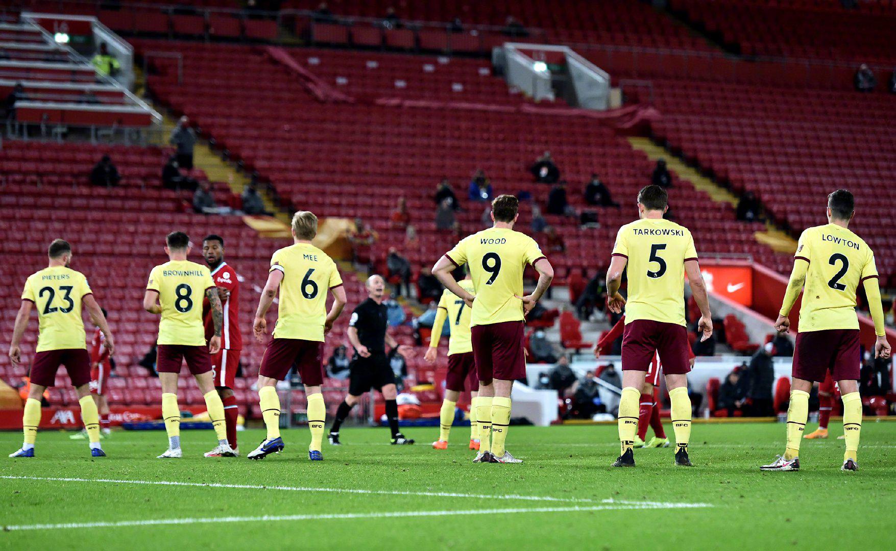 斯基拉：米兰与布鲁日就德屈佩进行谈判，阿森纳也对球员感兴趣.